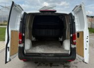 Mercedes-Benz Vito 111 CDI lang Transporter / Kastenwagen